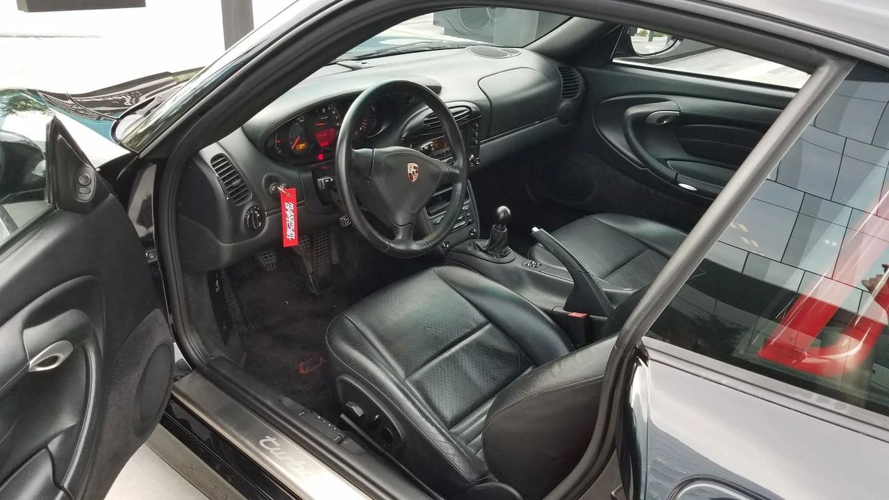 2001 Porsche 996 Turbo - Image 12 of 31