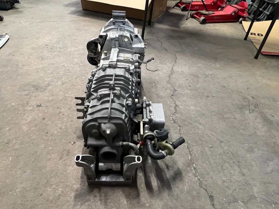 Parts & Memorabilia Gearboxes - Image 3 of 13