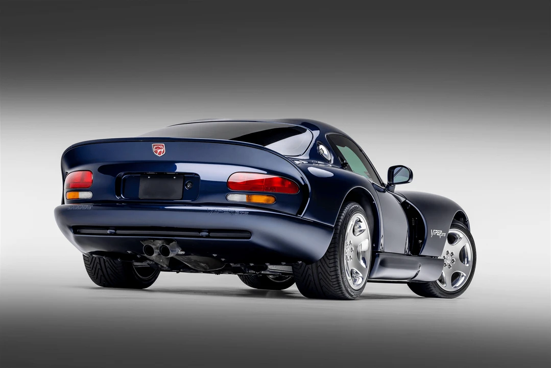 2001 Dodge Viper GTS 2nd Gen - Image 8 of 31