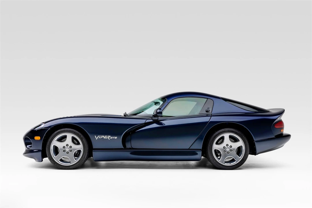 2001 Dodge Viper GTS 2nd Gen - Image 17 of 31
