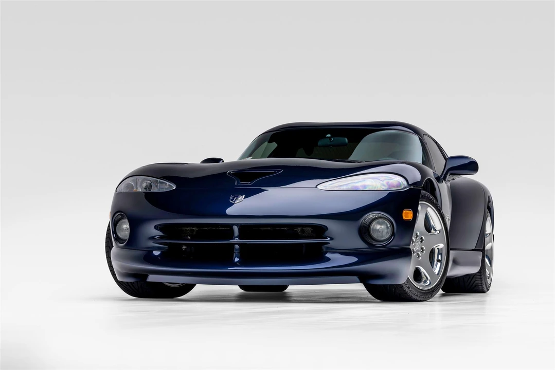 2001 Dodge Viper GTS 2nd Gen - Image 11 of 31