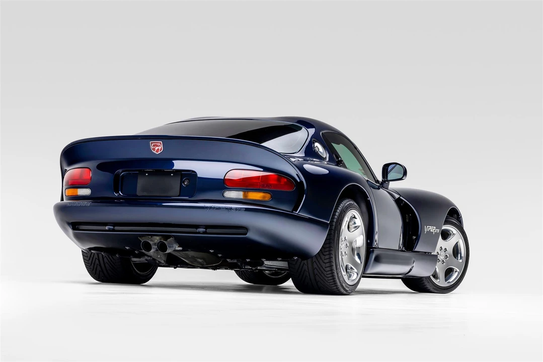 2001 Dodge Viper GTS 2nd Gen - Image 26 of 31