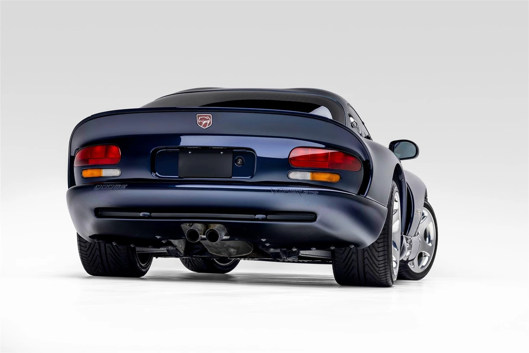 2001 Dodge Viper GTS 2nd Gen - Image 21 of 31