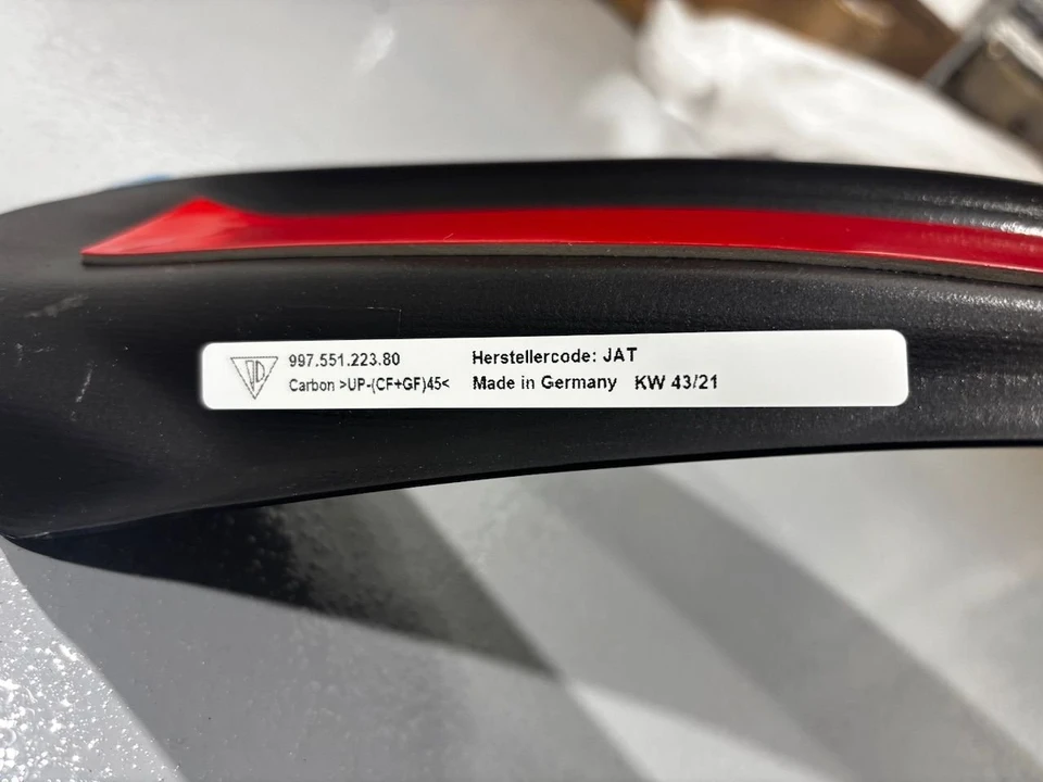 2005 Parts & Memorabilia Seats & Interior - Image 4 of 5