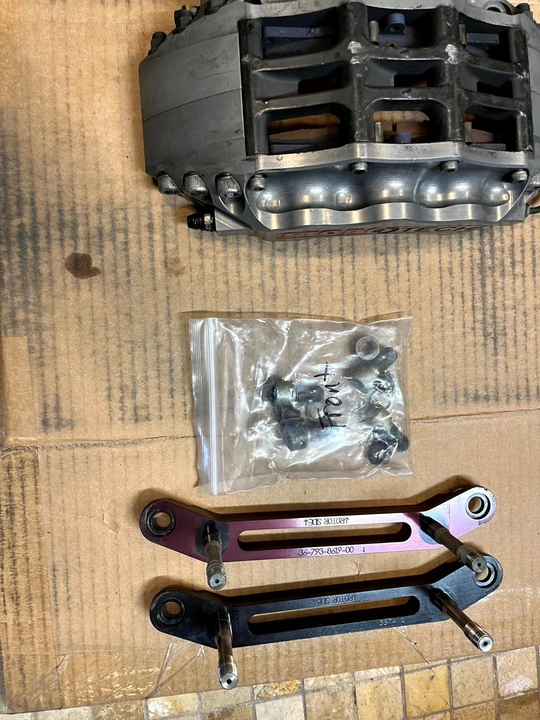 Parts & Memorabilia Mechanical Components - Image 19 of 31