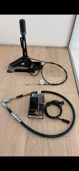 Parts & Memorabilia Gearboxes - Image 11 of 25