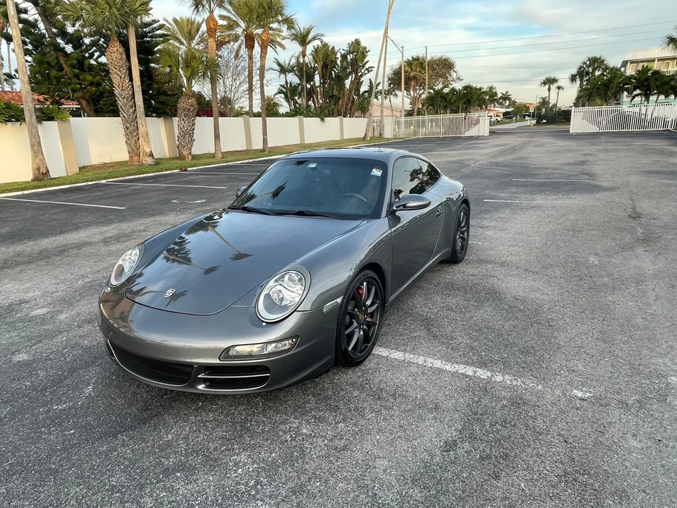 2007 Porsche 911 - Image 9 of 10