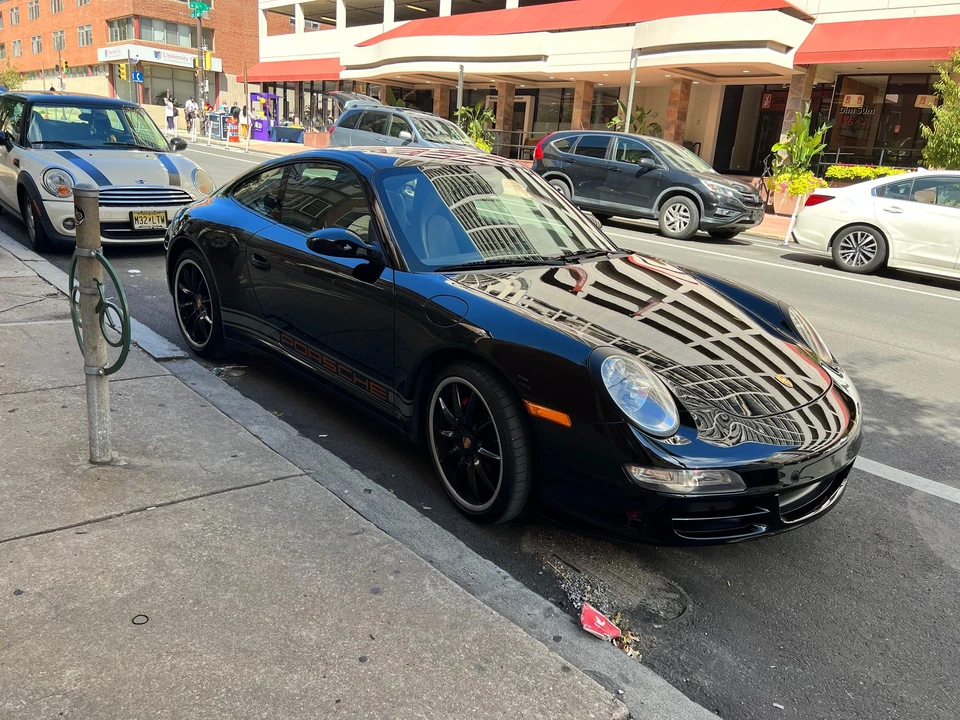 2008 Porsche 997 Carrera 4 - Image 3 of 14