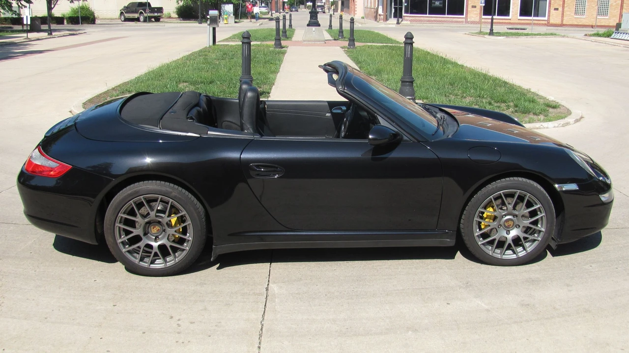 2007 Porsche 997 Carrera 4 - Image 4 of 9
