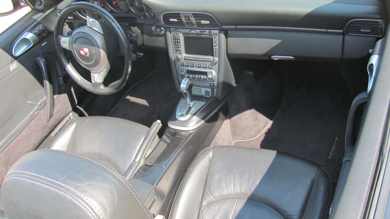 2007 Porsche 997 Carrera 4 - Image 8 of 9