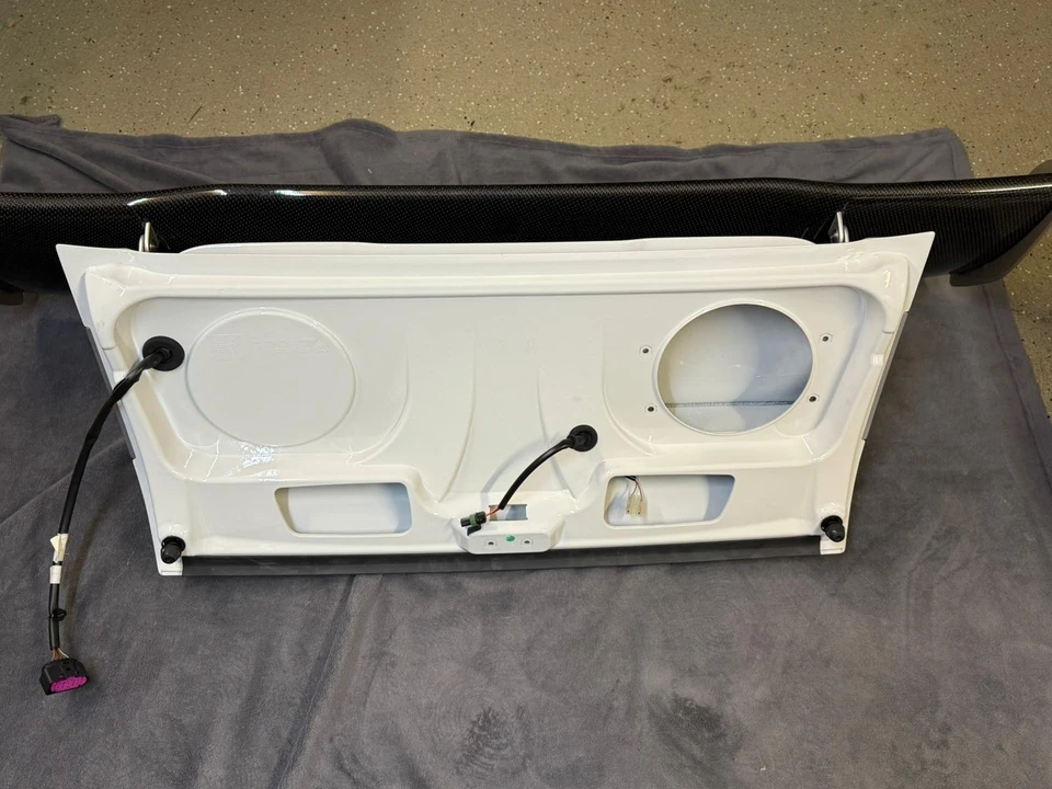 2005 Parts & Memorabilia Bodywork - Image 11 of 18