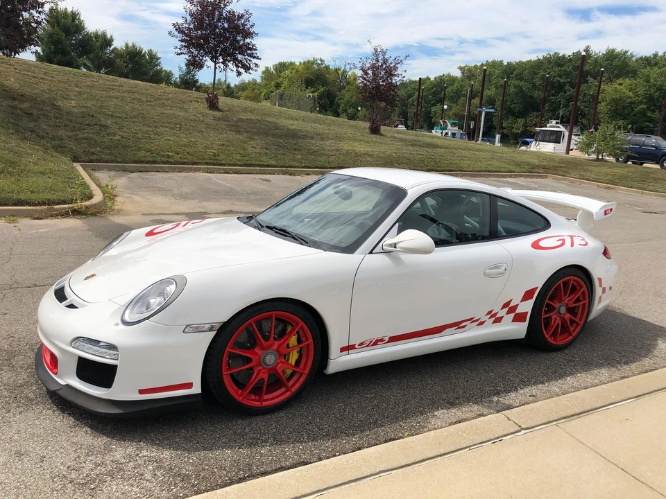 2010 Porsche 997 GT3 - Image 10 of 20