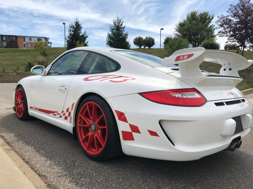 2010 Porsche 997 GT3 - Image 11 of 20