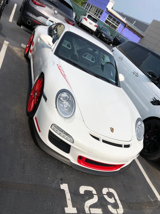 2010 Porsche 997 GT3 - Image 2 of 20