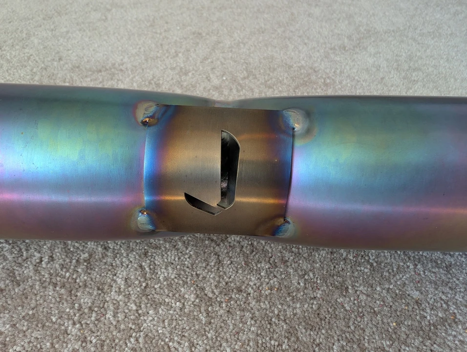 2009 Parts & Memorabilia Mechanical Components - Image 2 of 4