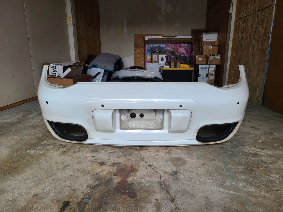 2007 Parts & Memorabilia Bodywork - Image 2 of 6