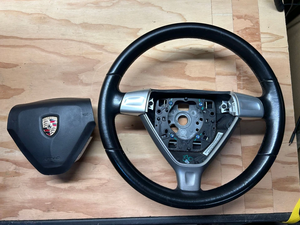 2009 Parts & Memorabilia Seats & Interior - Image 6 of 6