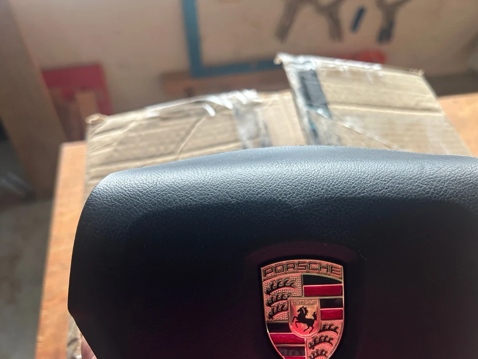 2009 Parts & Memorabilia Seats & Interior - Image 5 of 6