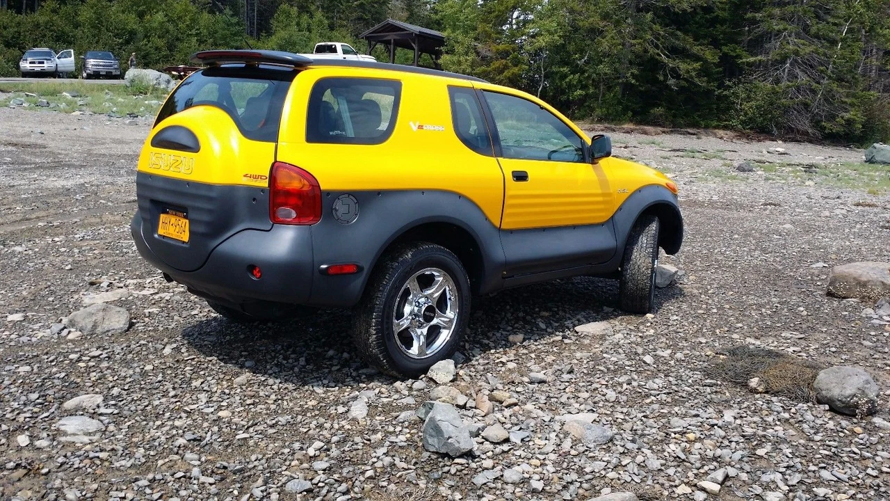 2001 Isuzu VehiCROSS - Image 4 of 31