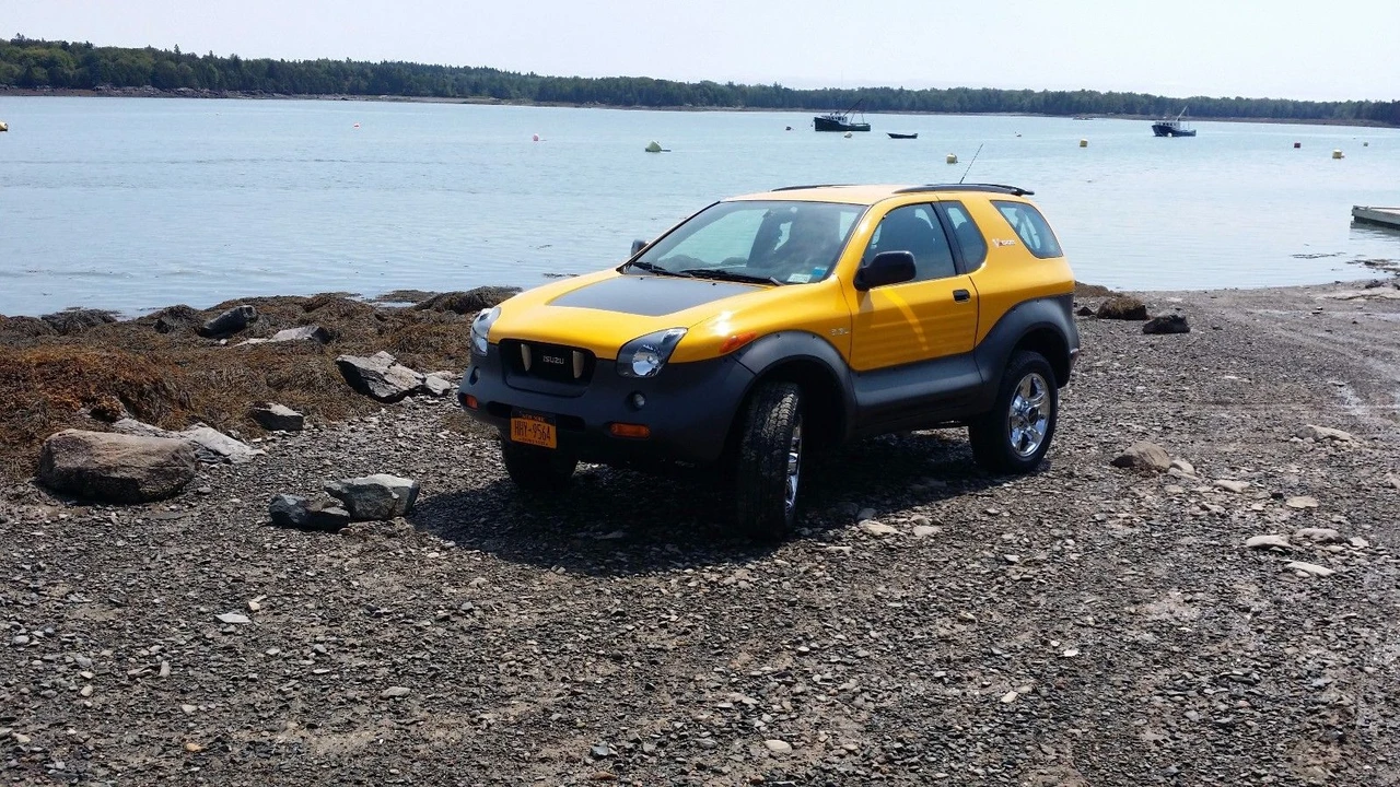 2001 Isuzu VehiCROSS - Image 3 of 31