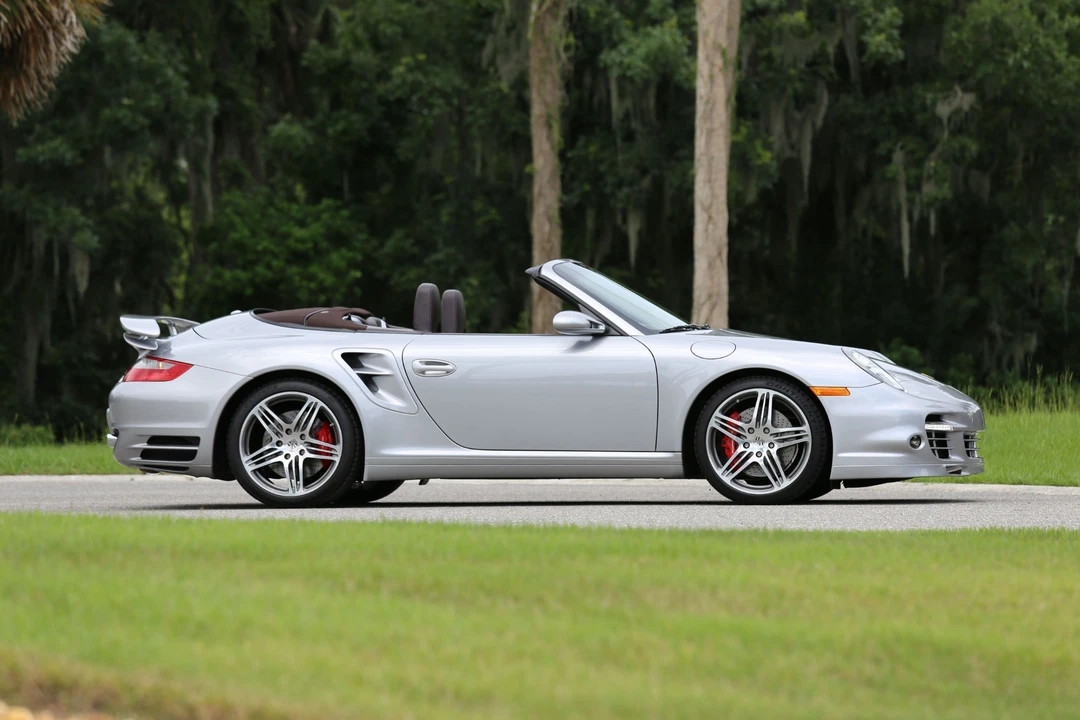 2009 Porsche 997 Turbo - Image 2 of 31