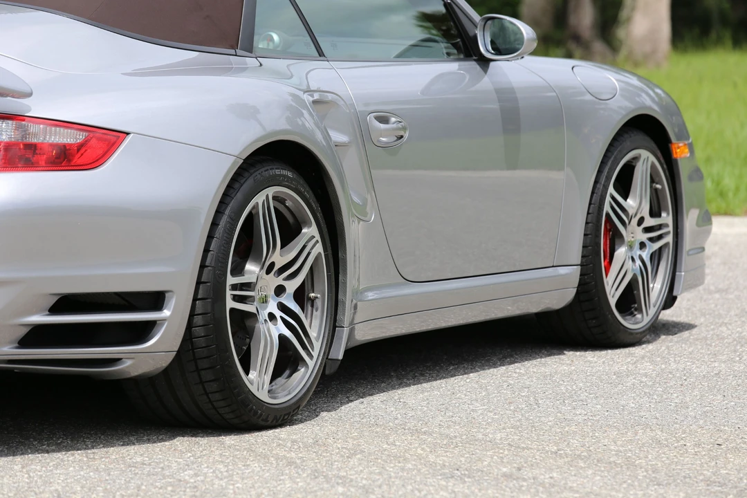 2009 Porsche 997 Turbo - Image 10 of 31
