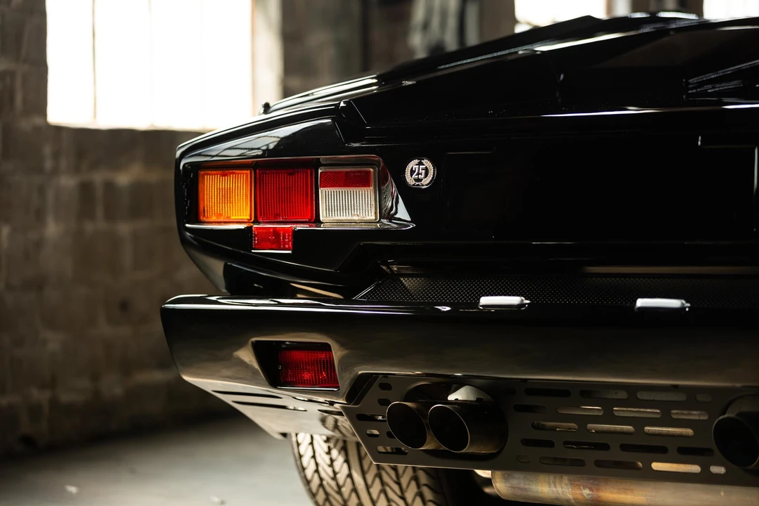 1989 Lamborghini Countach 25th Anniversary Edition - Image 26 of 31
