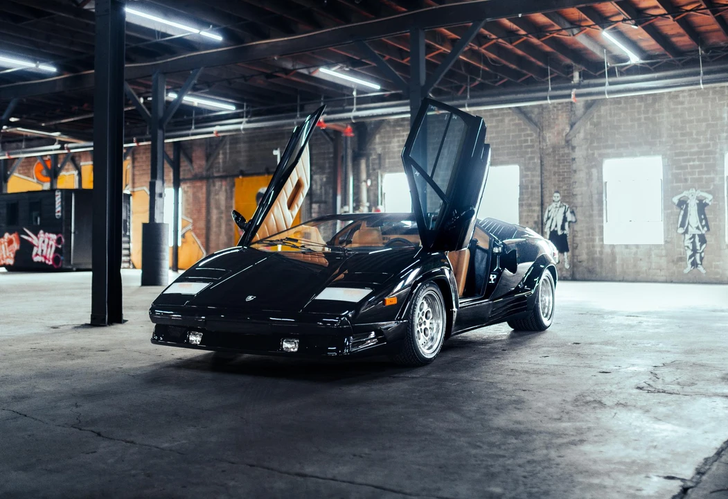 1989 Lamborghini Countach 25th Anniversary Edition - Image 25 of 31