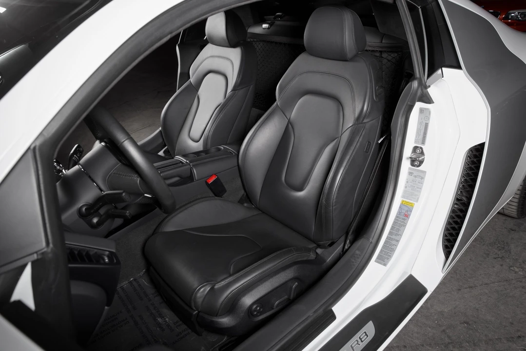 2012 Audi 42 R8 - Image 30 of 31