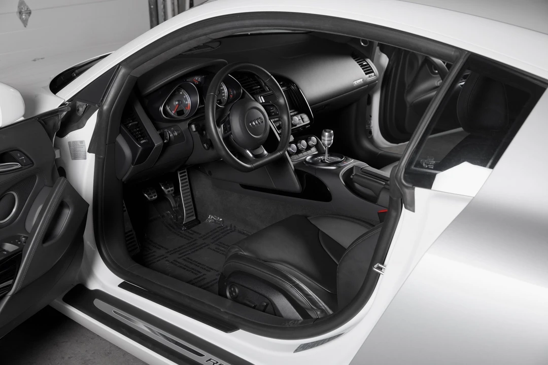 2012 Audi 42 R8 - Image 28 of 31