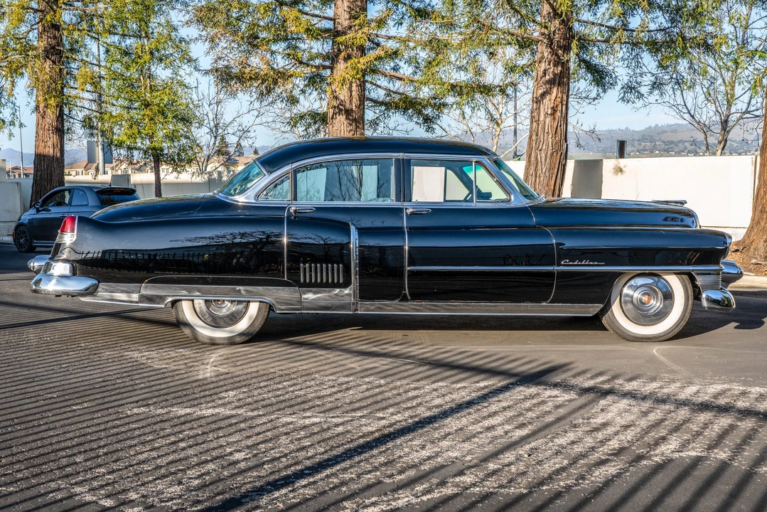 1953 Cadillac Sixty Special - Image 2 of 31