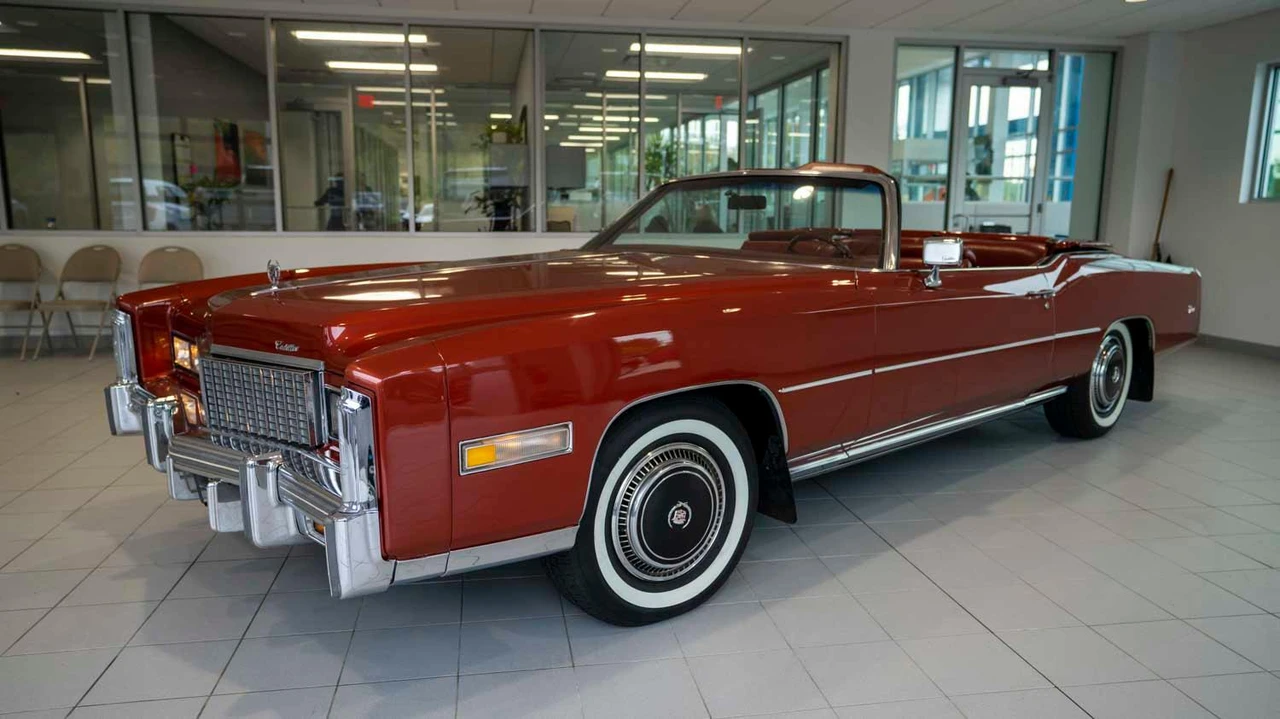 1976 Cadillac Eldorado 9th Gen - Image 2 of 31