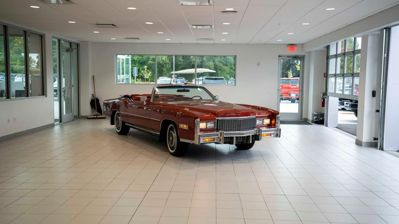 1976 Cadillac Eldorado 9th Gen - Image 9 of 31