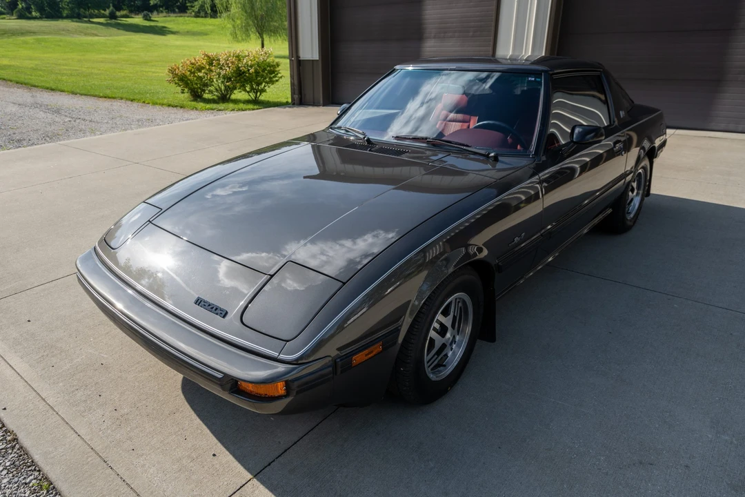 1981 Mazda RX-7 SA & FB - Image 2 of 31
