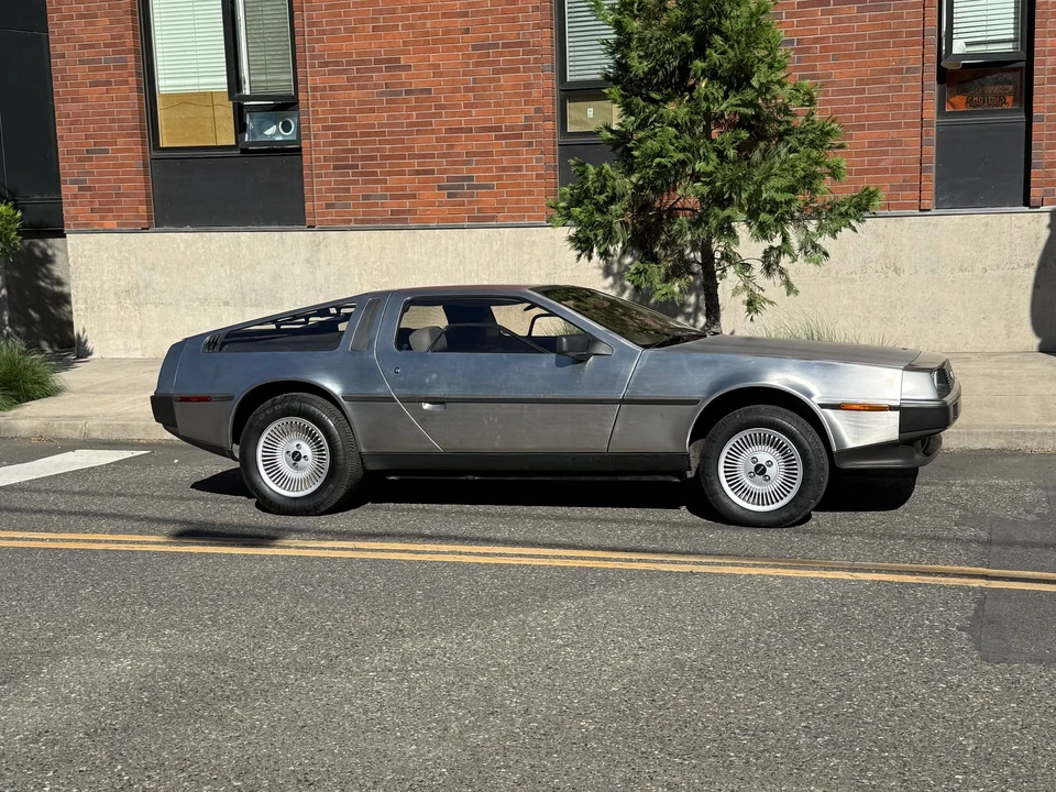 1983 DeLorean DMC-12 - Image 17 of 31