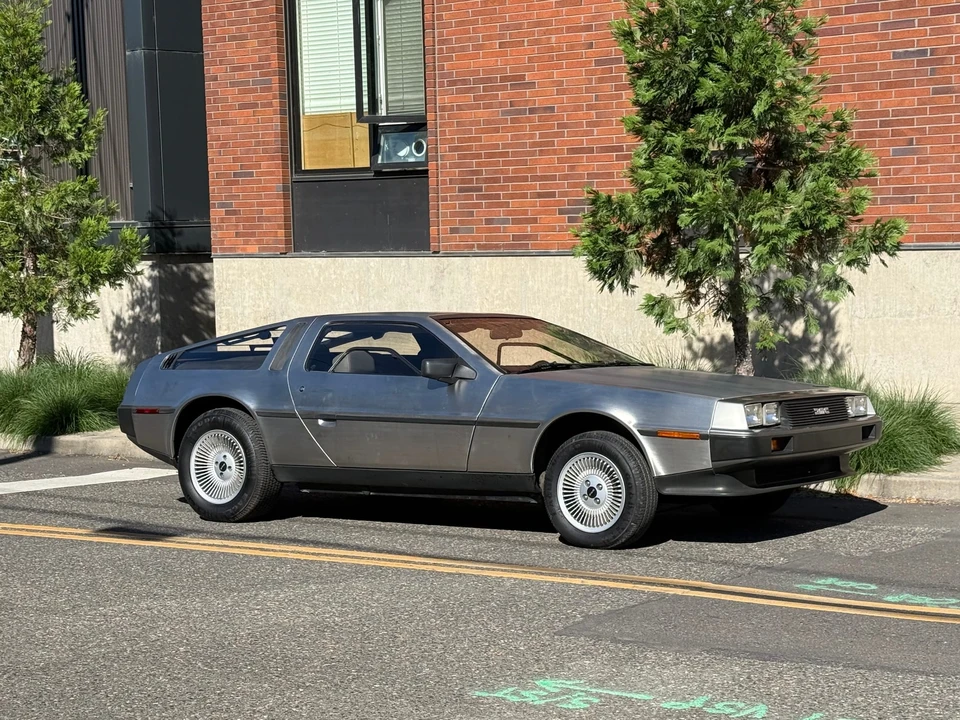 1983 DeLorean DMC-12 - Image 16 of 31