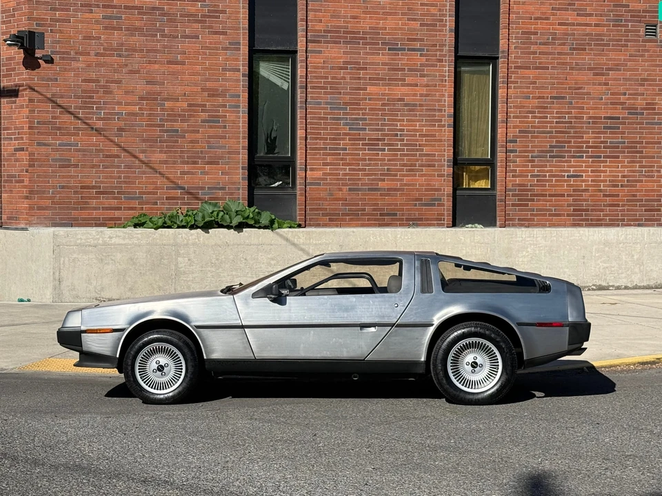 1983 DeLorean DMC-12 - Image 26 of 31