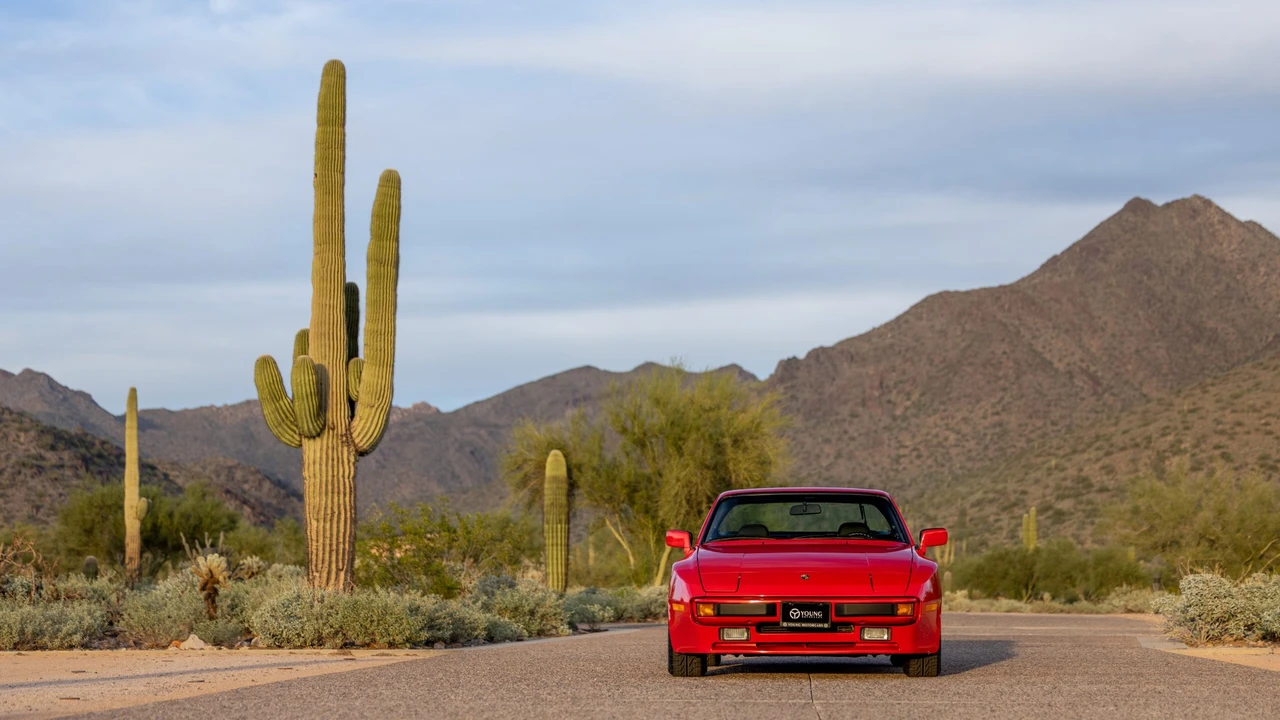 1984 Porsche 944 - Image 16 of 31