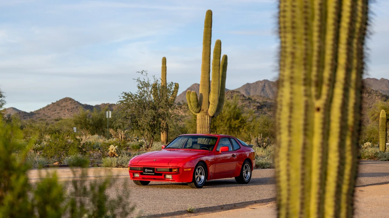 1984 Porsche 944 - Image 7 of 31