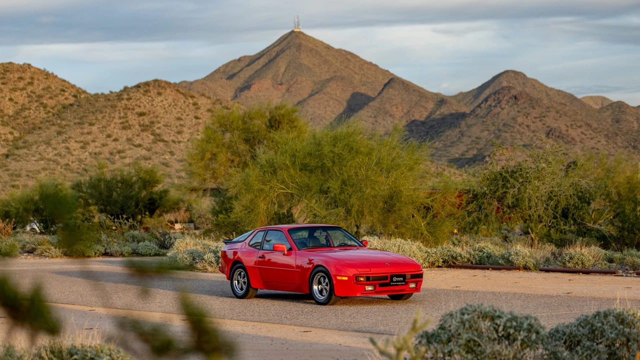 1984 Porsche 944 - Image 21 of 31
