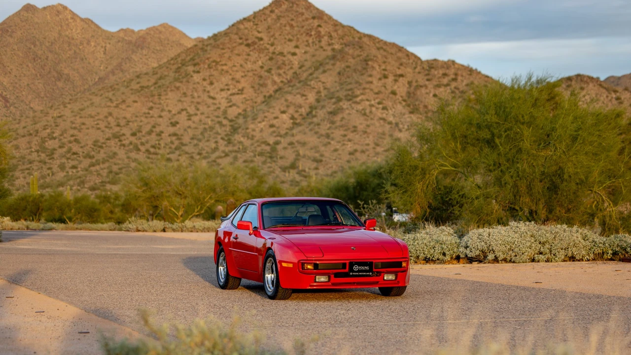 1984 Porsche 944 - Image 18 of 31