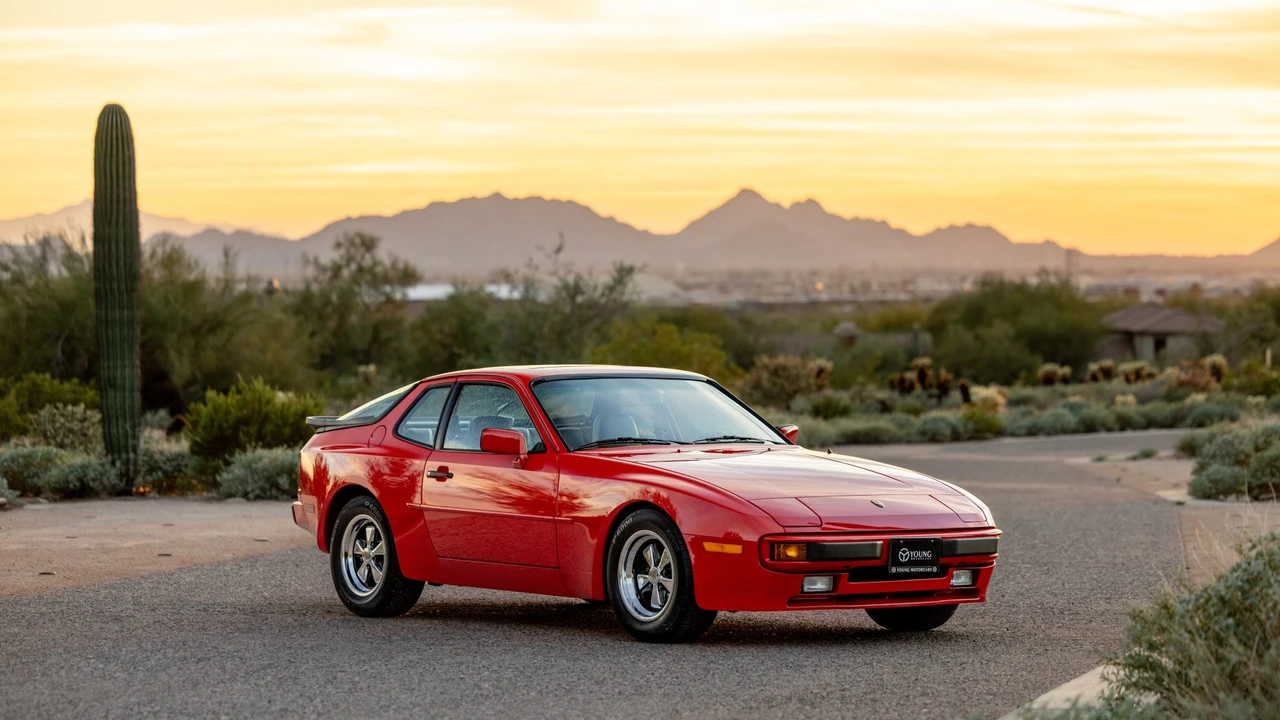 1984 Porsche 944 - Image 27 of 31