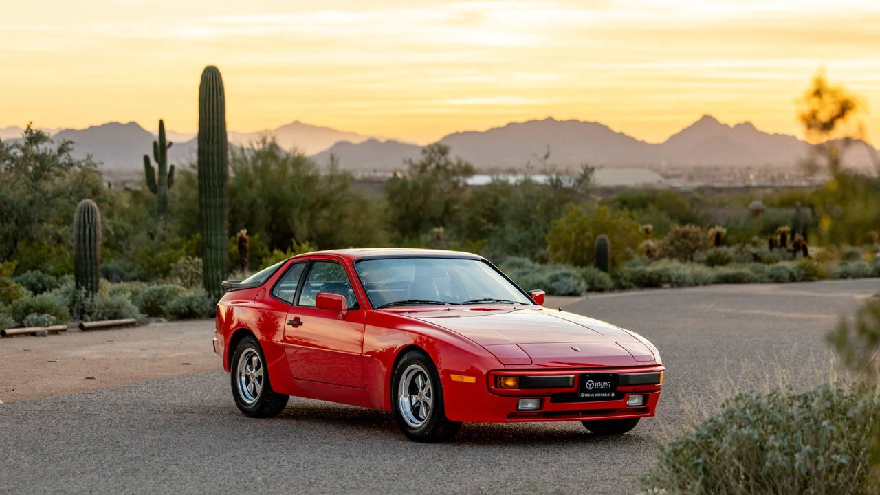 1984 Porsche 944 - Image 24 of 31