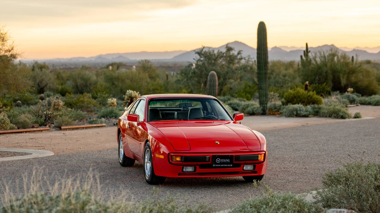 1984 Porsche 944 - Image 19 of 31