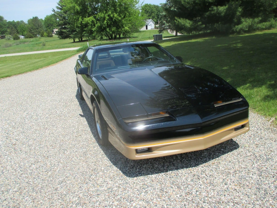 1985 Pontiac Firebird Trans Am 3rd Gen - Image 18 of 31