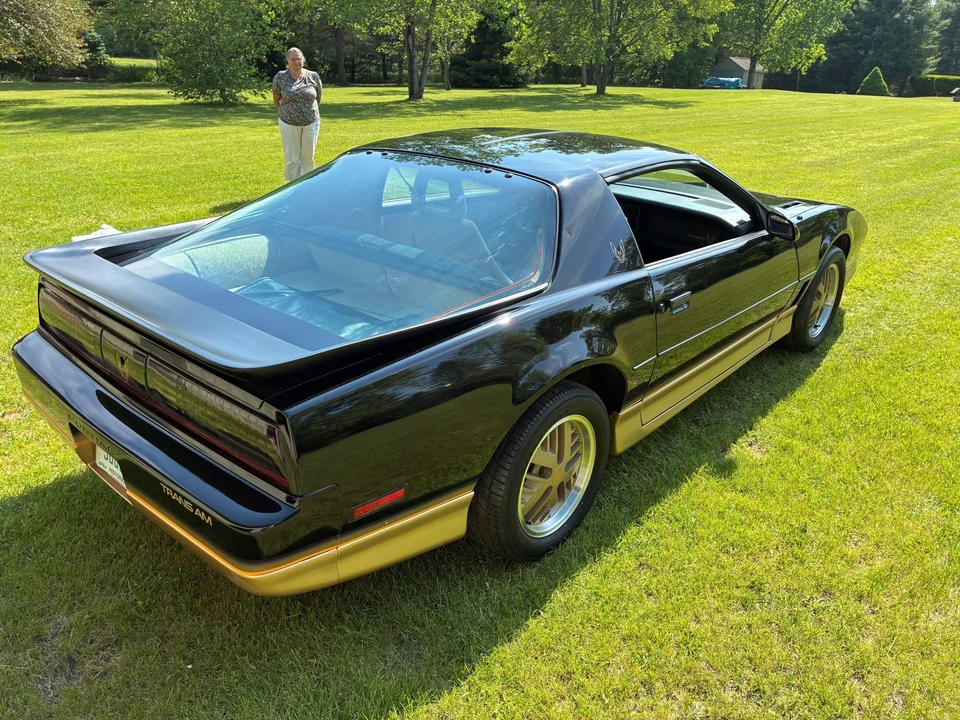 1985 Pontiac Firebird Trans Am 3rd Gen - Image 9 of 31