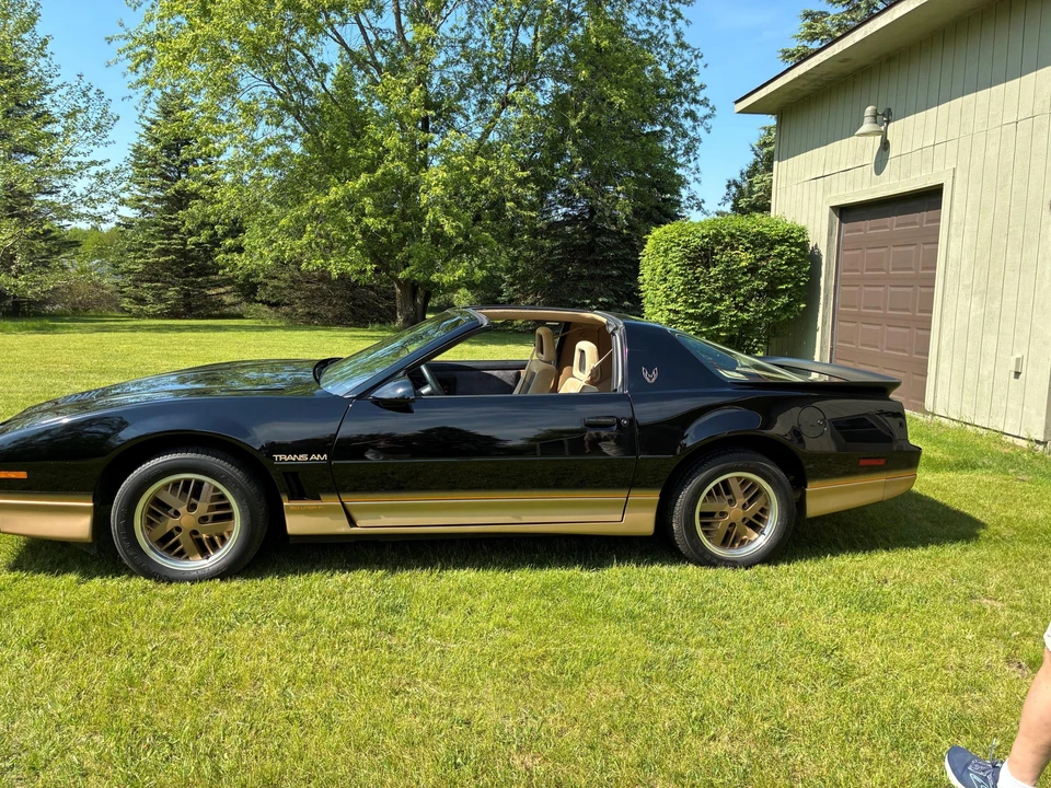 1985 Pontiac Firebird Trans Am 3rd Gen - Image 3 of 31