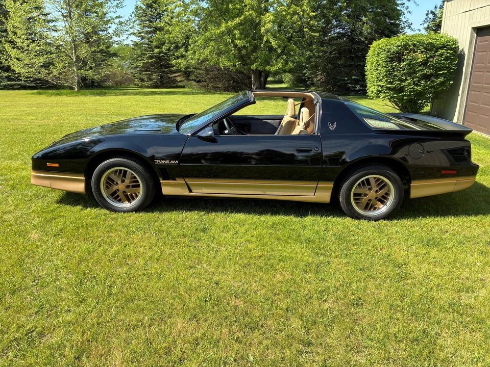 1985 Pontiac Firebird Trans Am 3rd Gen - Image 5 of 31