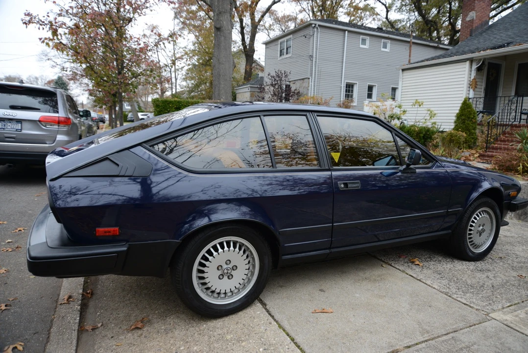1986 Alfa Romeo Alfetta GT - Image 14 of 31