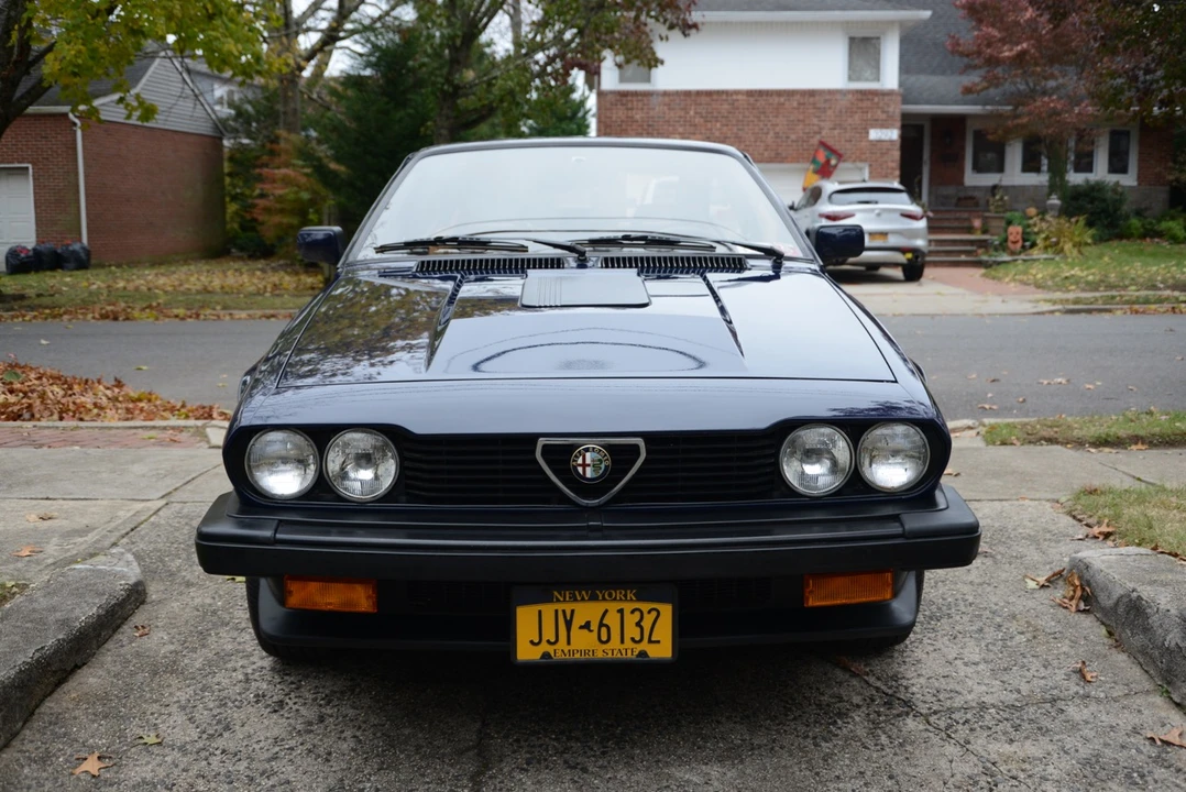 1986 Alfa Romeo Alfetta GT - Image 6 of 31